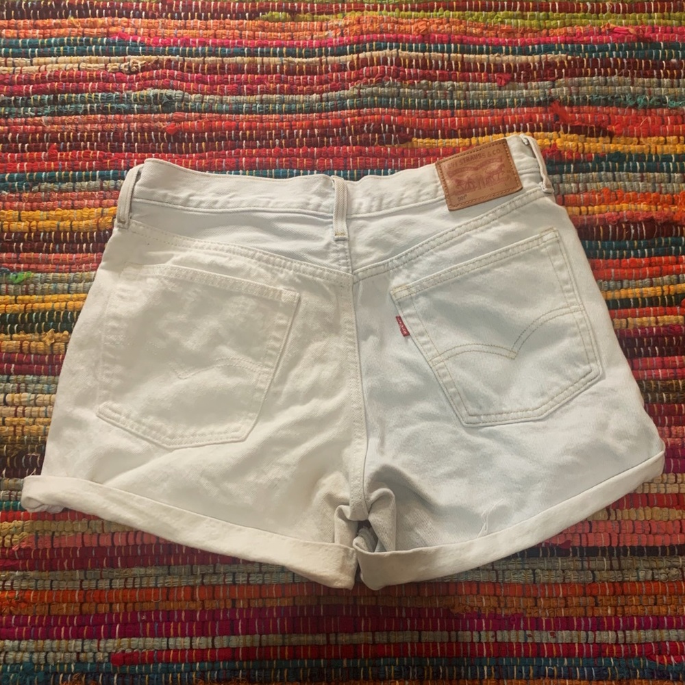Levi short light wash & white